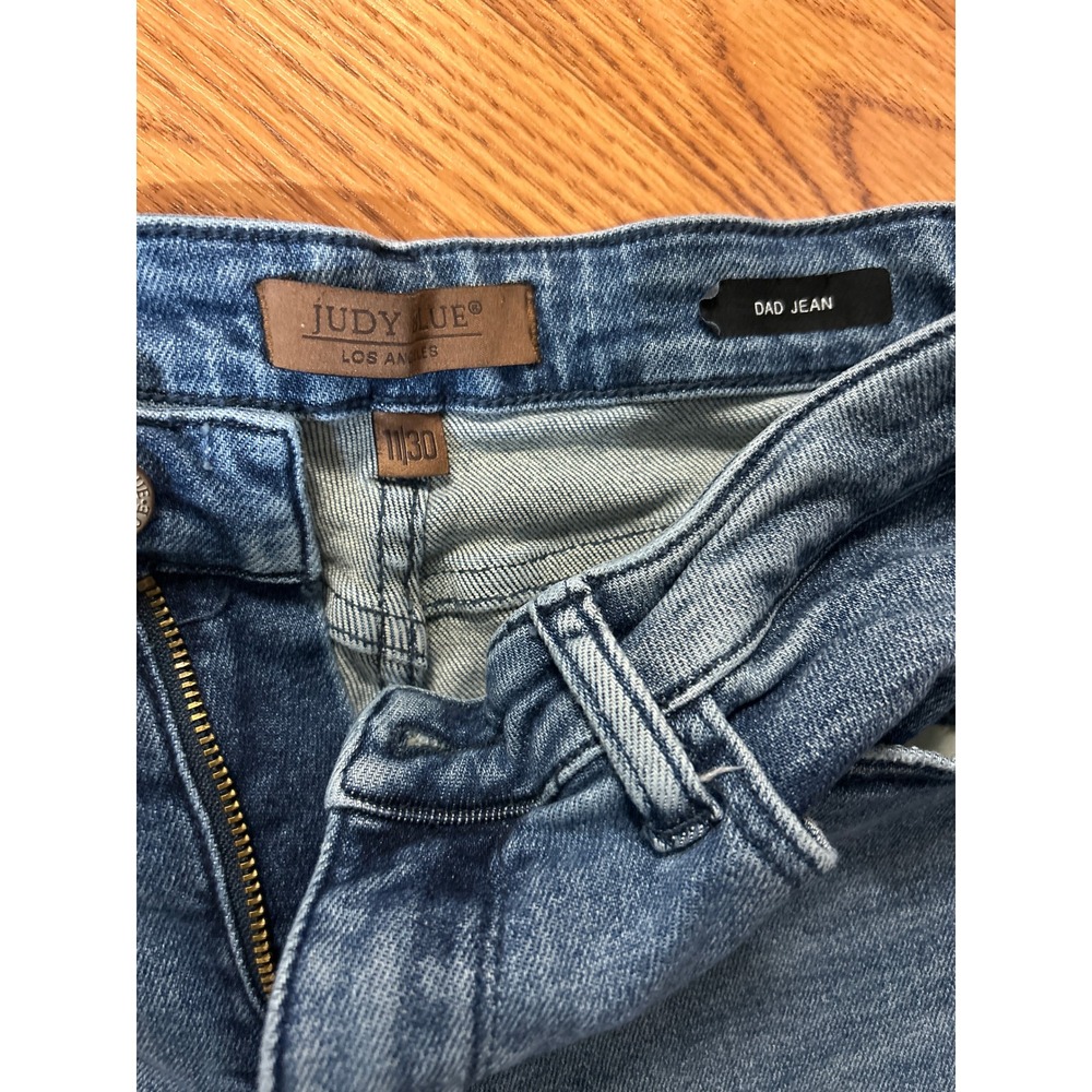 Judy Blue Dad Jeans Distressed Med Wash Straight Leg Denim JB88859 MD Size 11/30 - Picture 2 of 5